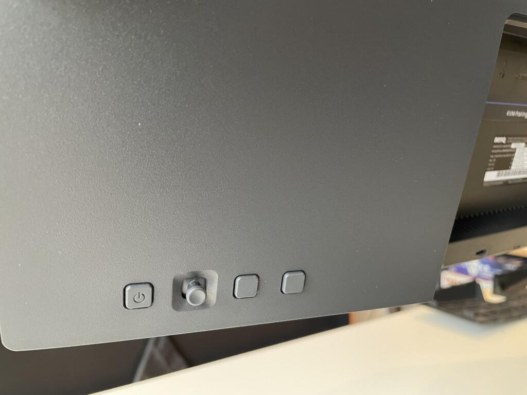 BenQ PD3225U power button